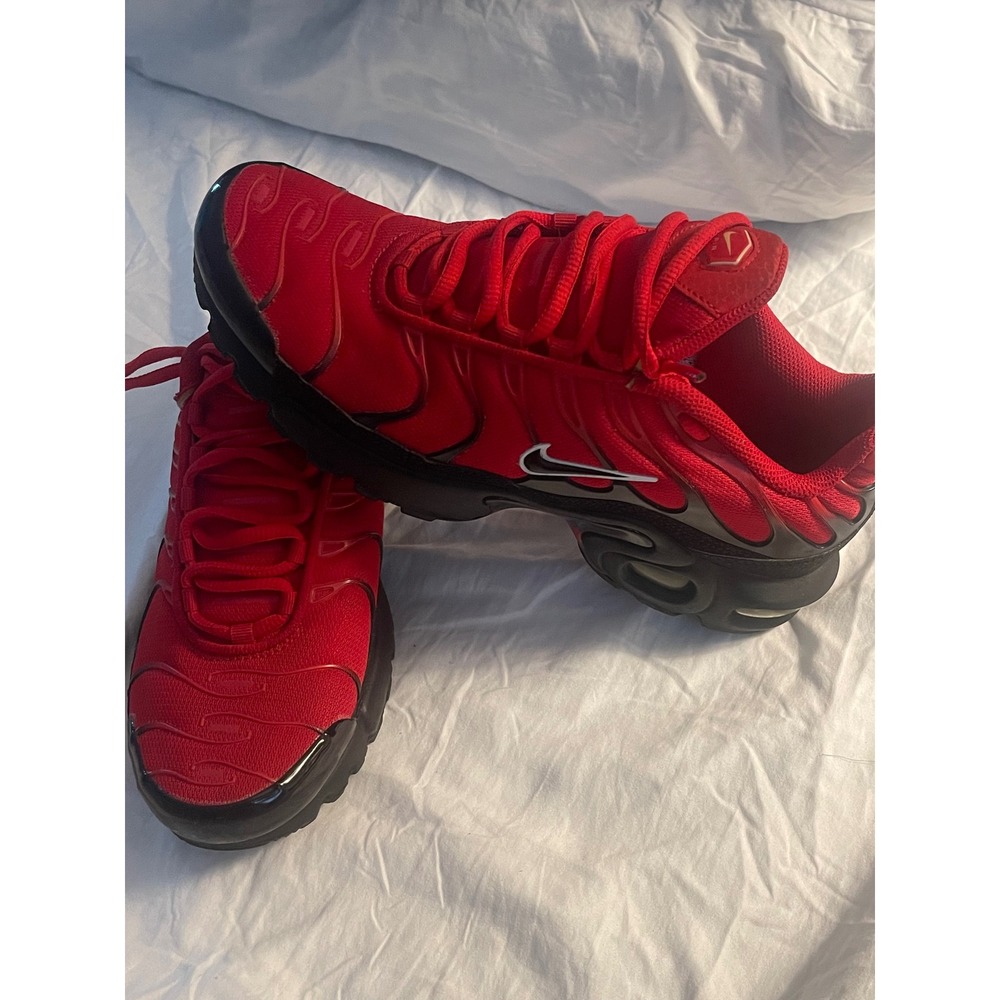 Nike Air Max Plus TN SE Kids University Red Black CI5649-600 Size 6.5Y